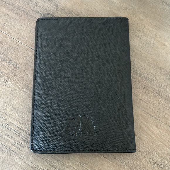 Henri bendel wallet - Picture 5 of 6